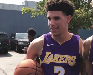 lonzo nike.jpg