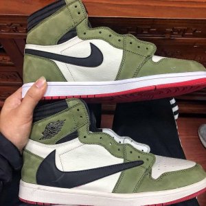 green-traivs-scott-air-jordan-1-first-look.jpg