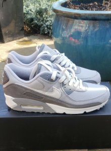 Grey AM90.jpg