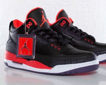 Air_Jordan_3_Crimson_Black_Bright_136064-005_P1.jpg