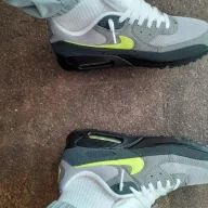 NikeAirMax77