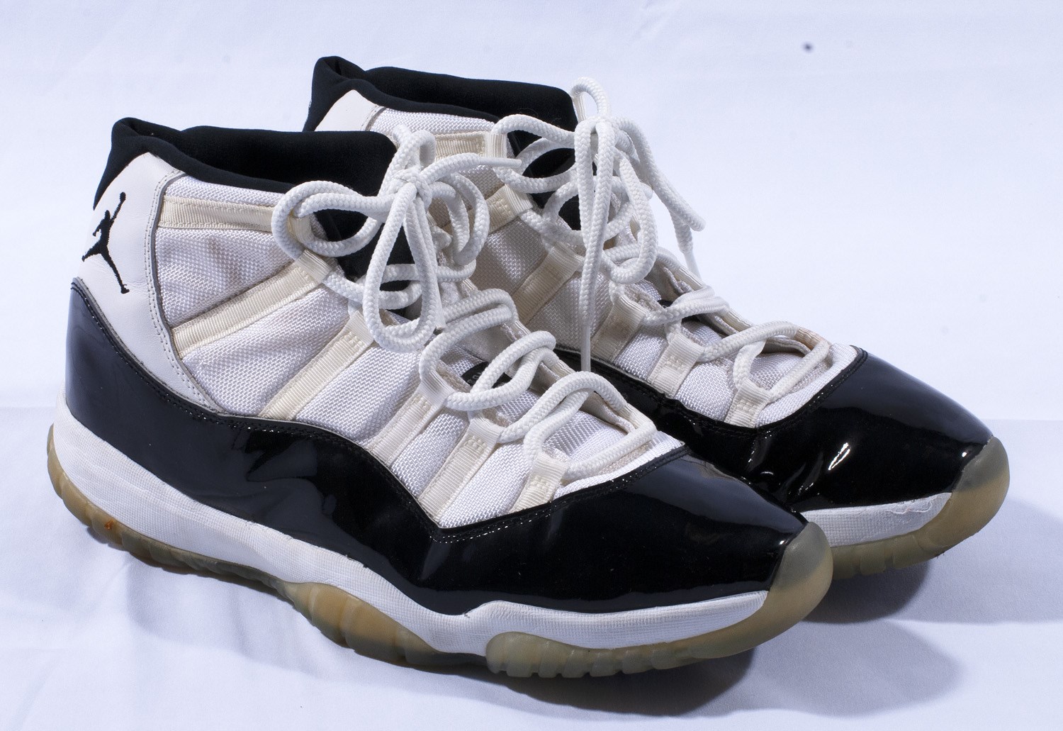 Game used AJ XI