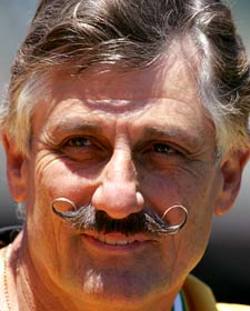 mustache-rollie-fingers.jpg