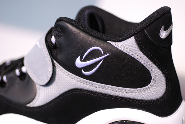 nike_zoom_turf_barry_sanders-1.jpg