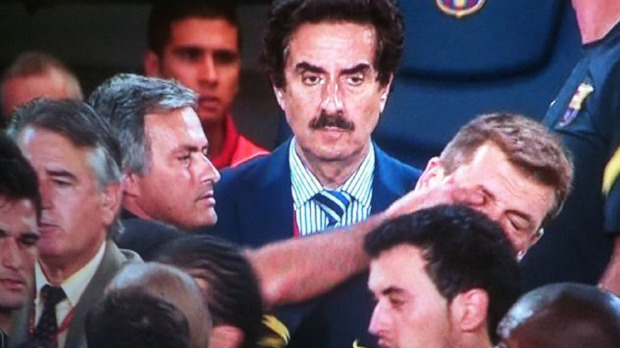 Mourinho-Eye-Poke.jpg