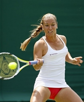 dominika-cibulkova-wimbledon08.jpg