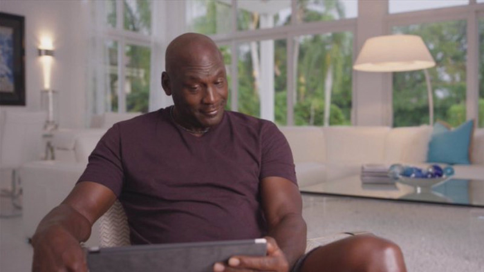 Michael Jordan Looking At iPad | Know Your Meme