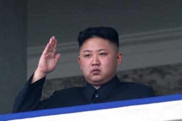 kim.jong.un.corea.delnord.saluto.2014.2015.356x237.jpg