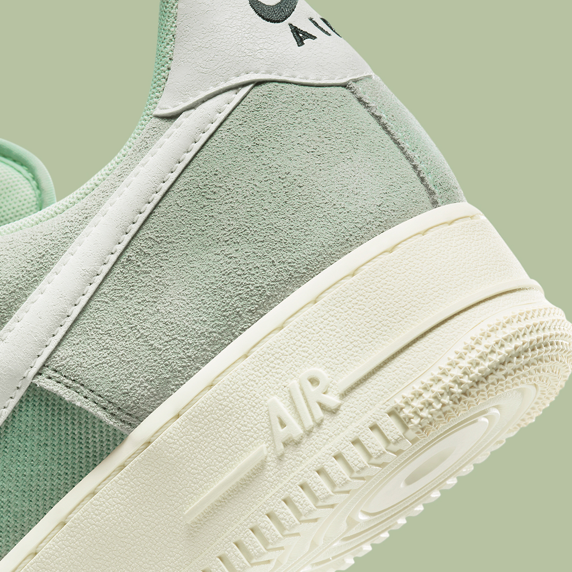 nike-air-force-1-low-certified-fresh-enamel-green-sail-do9801-3005.jpg