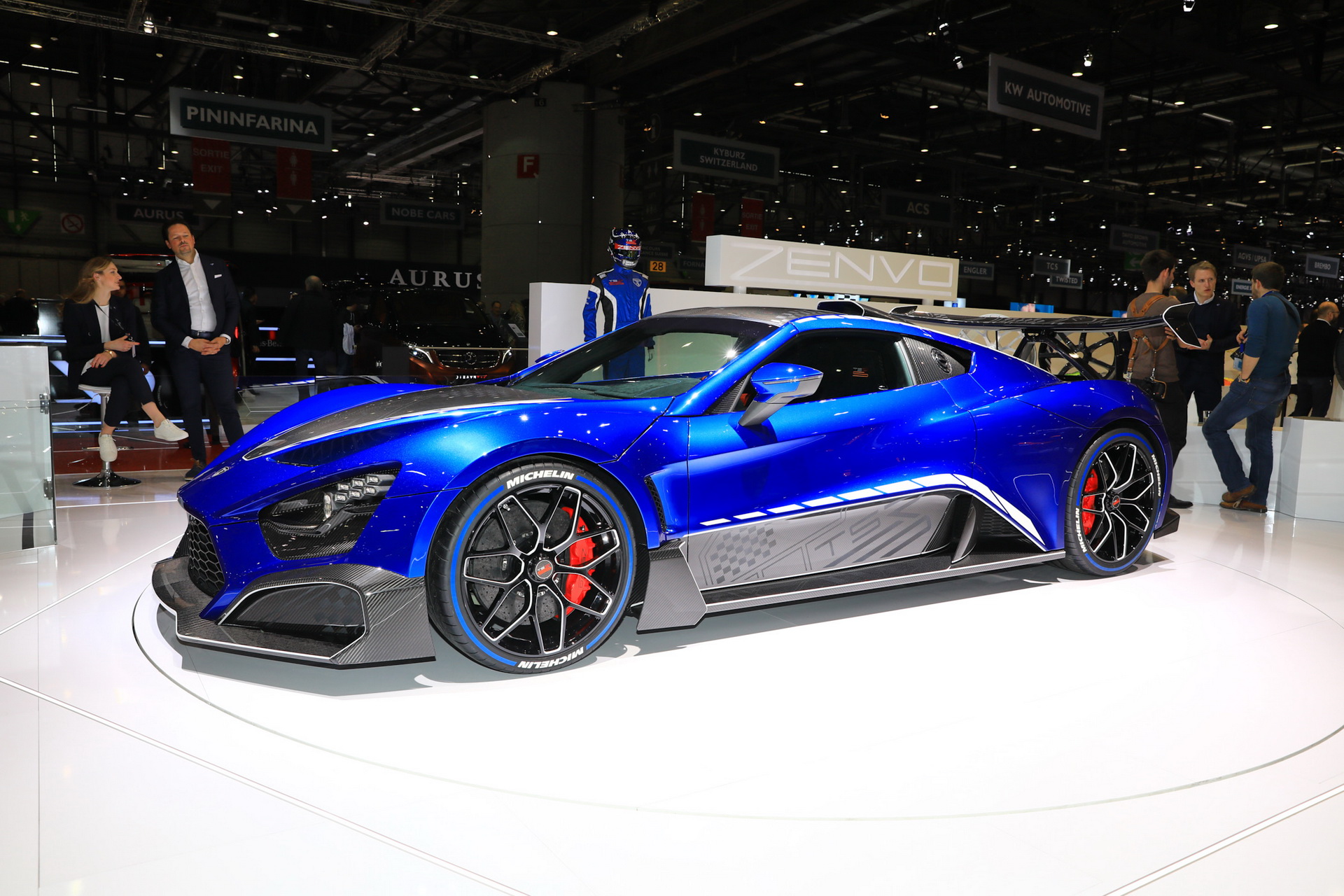 ff1662dd-zenvo-bringing-blue-tsr-s-to-geneva-7.jpg