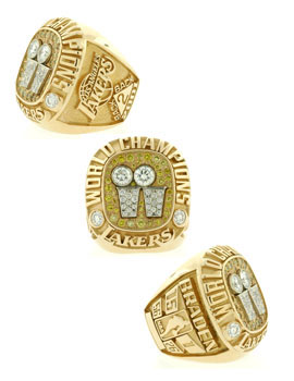 lakers-2001-champ-ring.jpg