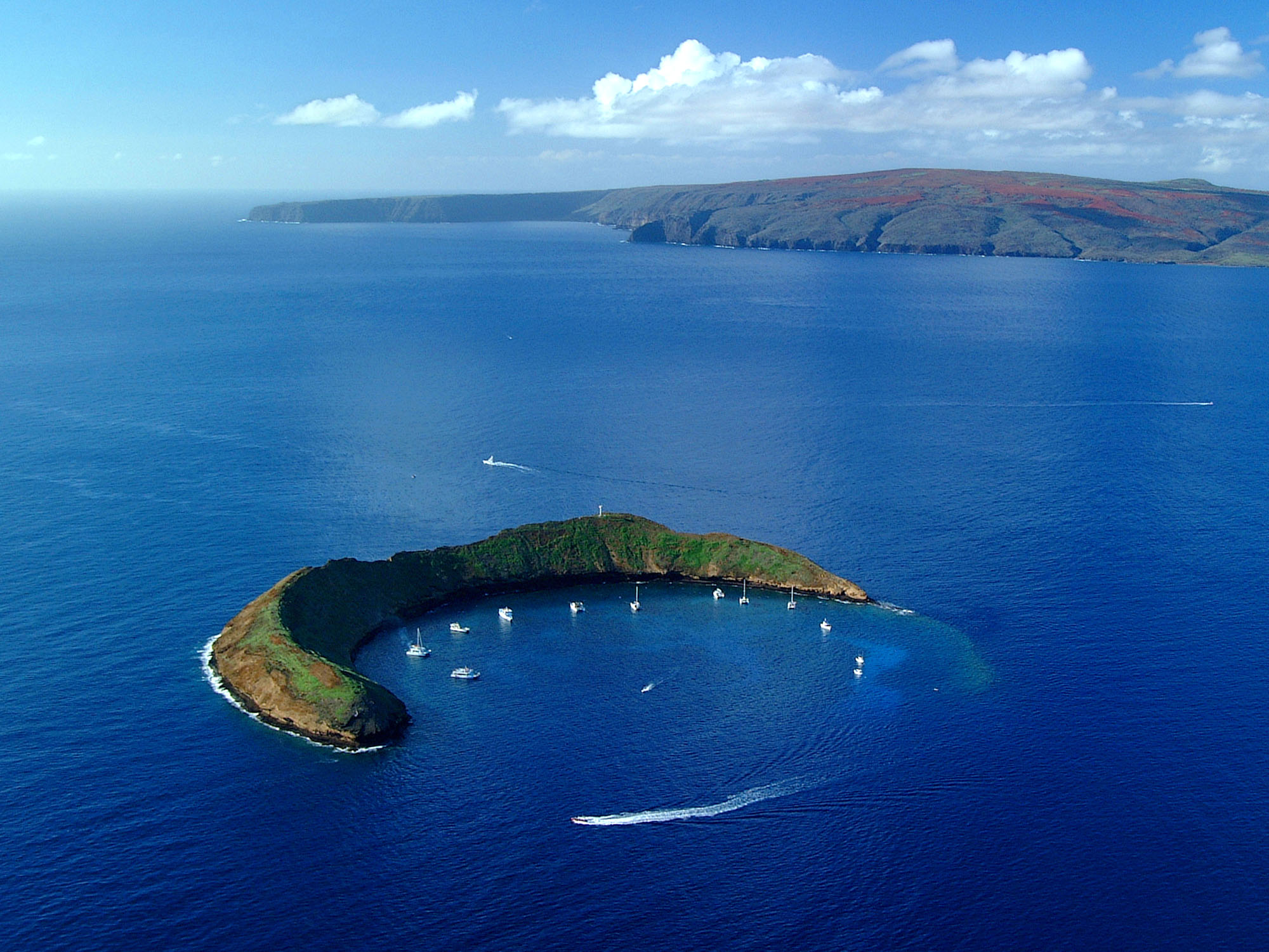 molokini-snorkel-boats.jpg