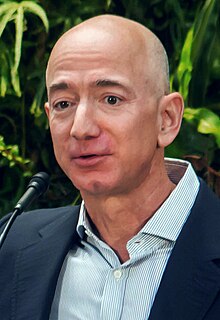 220px-Jeff_Bezos_at_Amazon_Spheres_Grand_Opening_in_Seattle_-_2018_%2839074799225%29_%28cropped%29.jpg