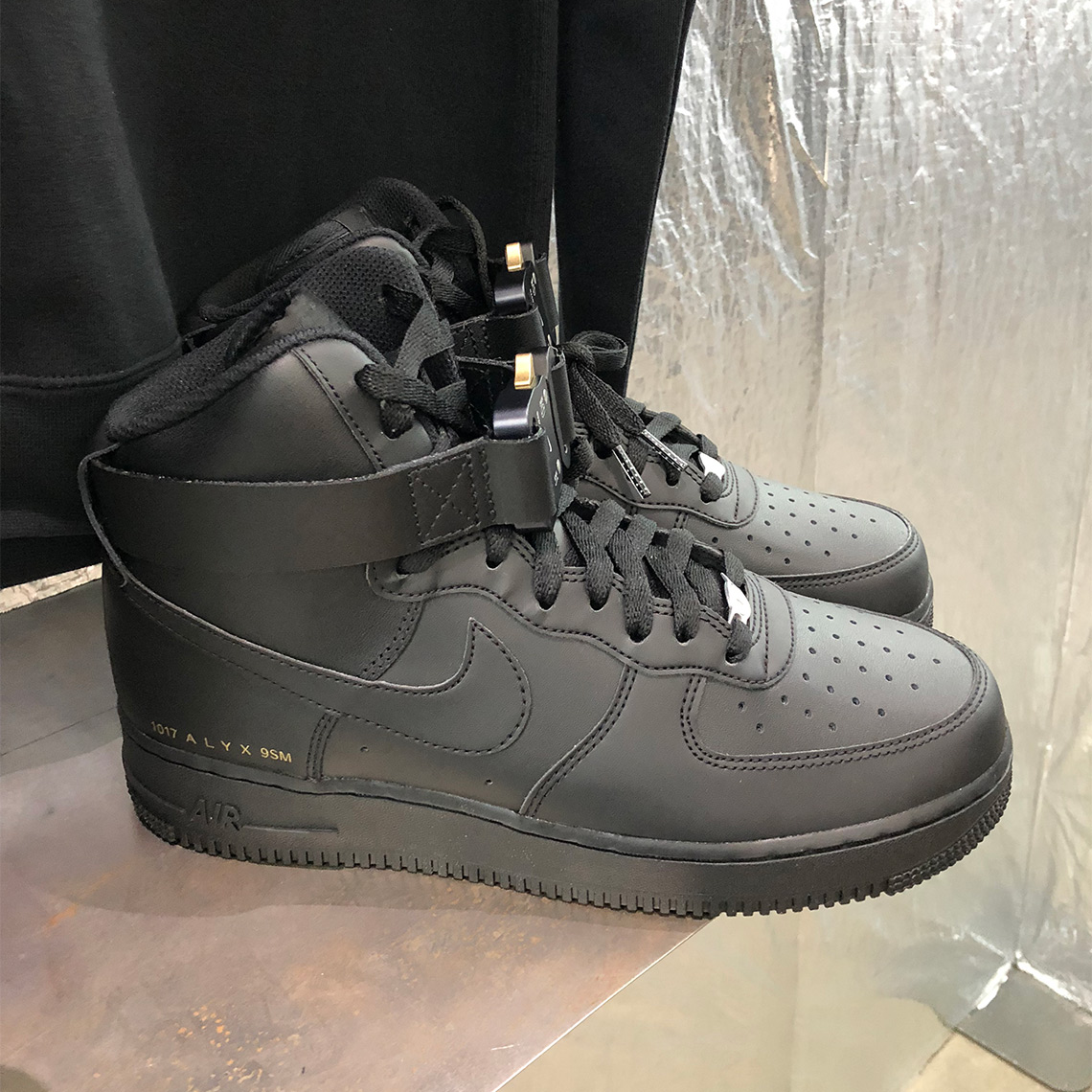 alyx-nike-air-force-1-high-black.jpg