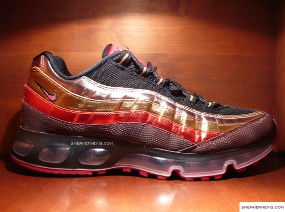 air-max95-360-metallic-01.jpg