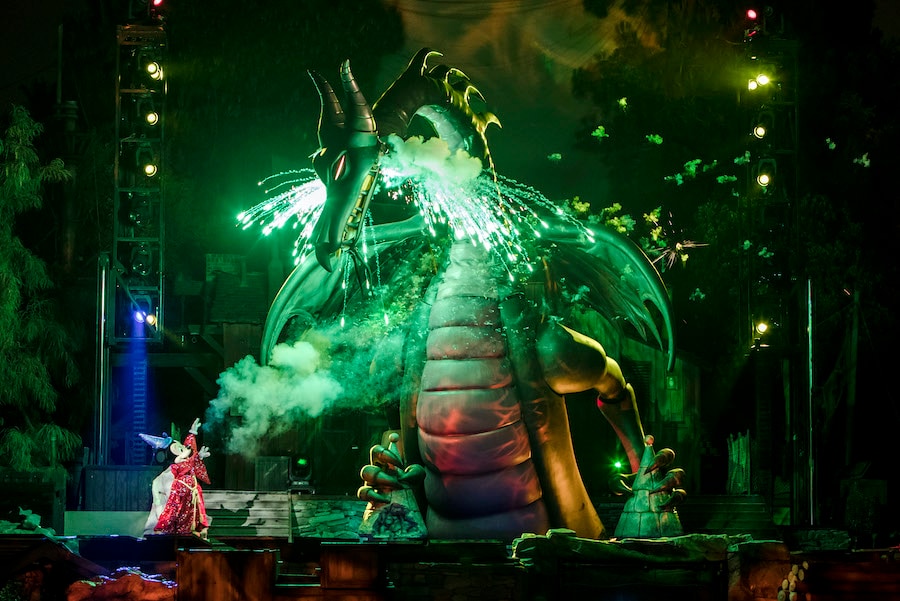 “Fantasmic!” at Disneyland park