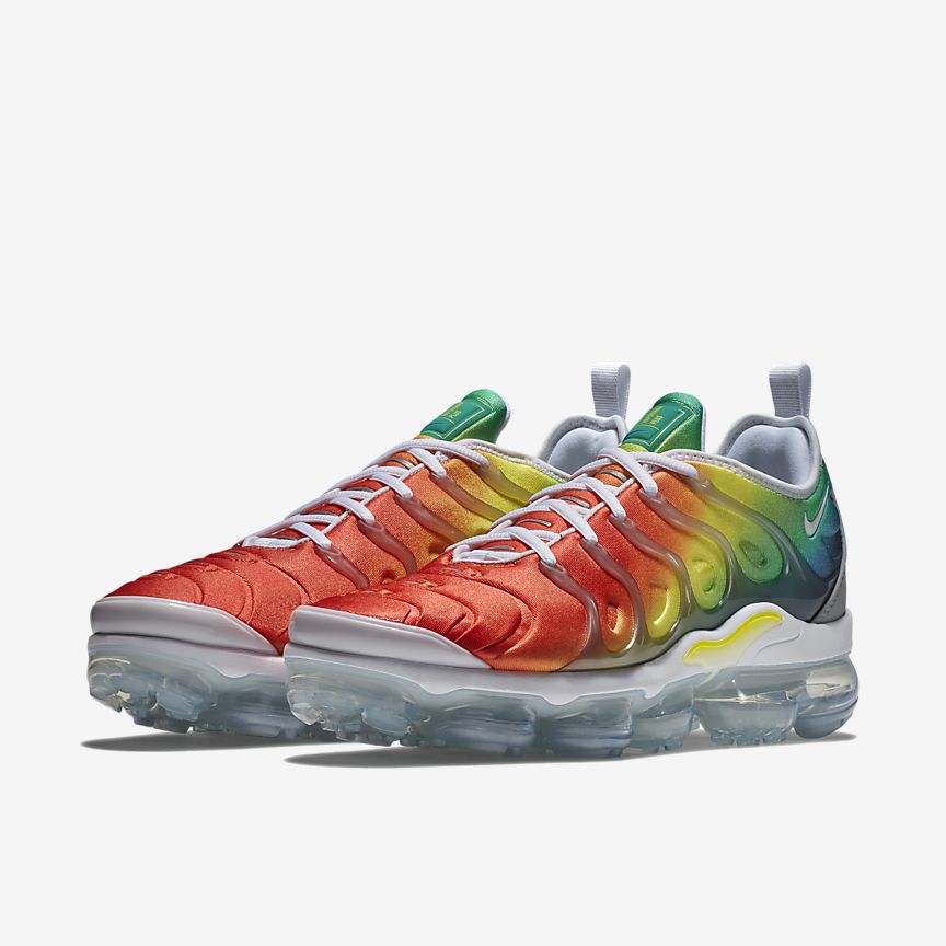 air-vapormax-plus-mens-shoe-Lw8Dng.jpg