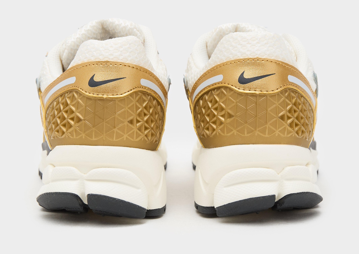 Nike-Zoom-Vomero-5-Metallic-Gold-HF7723-001-2.jpeg