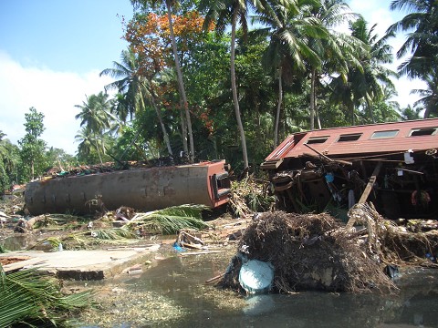 Gall%20Province%20%28Hikkaduwa%29%20Train%20Wreck%20%2002.jpg