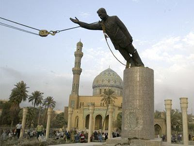 saddam_statue_falling.jpeg