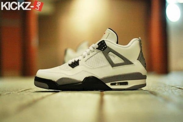 air-jordan-iv-4-tech-grey-3-600x399.jpg