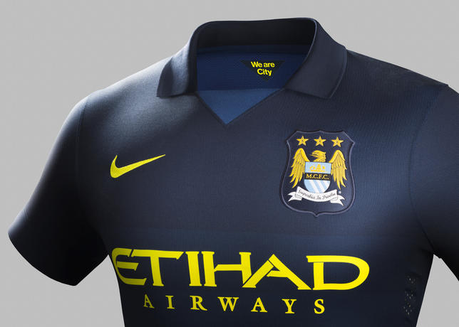 Fa14_Match_Manchester_City_PR_A_Crest_R_large.jpg