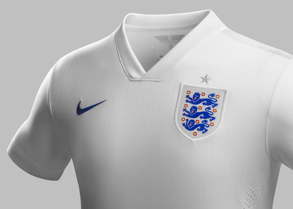 ENGLAND_HOME_COLLAR1_PRIDEht_(v1)_detail.jpg