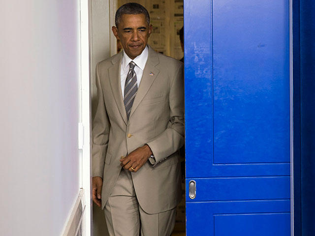 tan-suit-obama-ap.jpg