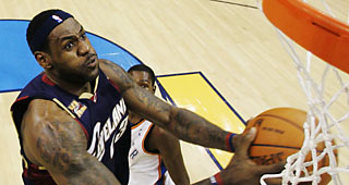 James_LeBron_cle_091213a.jpg