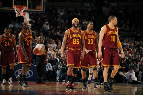 lou-capozzola-cleveland-cavaliers-v-new-york-knicks-new-york-march-4-baron-davis.jpg