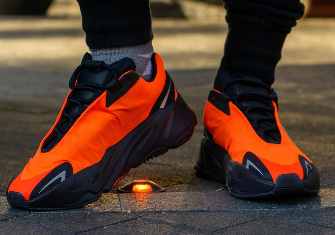 adidas-Yeezy-700-MNVN-Orange-FV3258-1.jpg