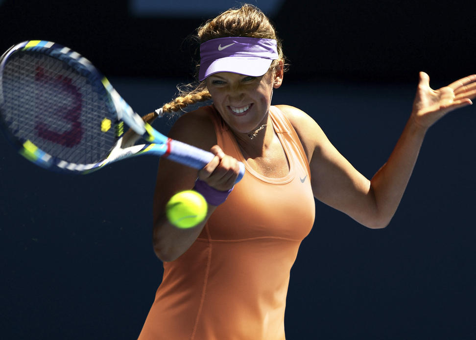 Vika_Azarenka_Australian_Open_2013_detail.jpg