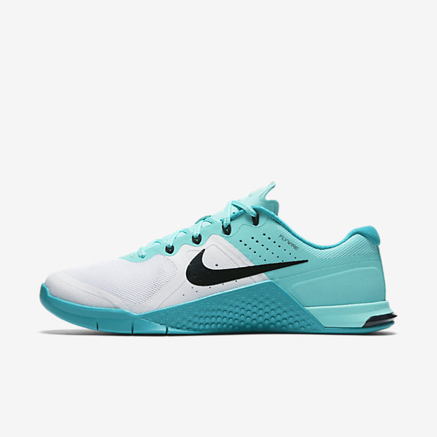 WMNS-NIKE-METCON-2-821913_101_A_PREM.jpg