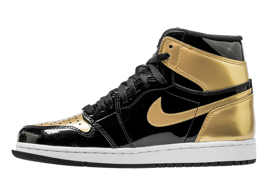 air-jordan-1-gold-toe-861428-007-3.jpg