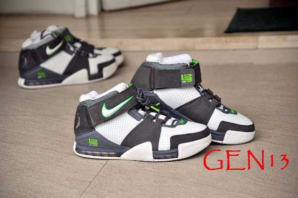 gen13-lbj2dunkman1arm.jpg