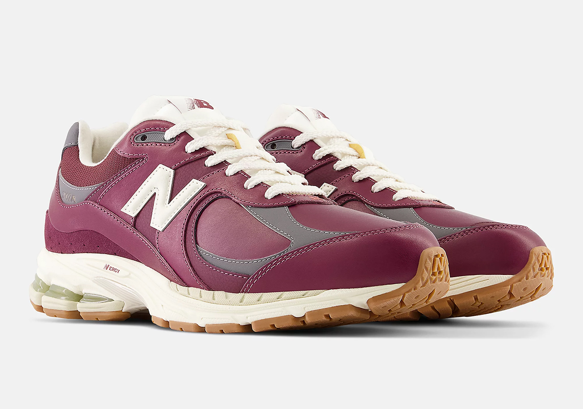 new-balance-2002r-burgundy-leather-gum-m2002rvh-2.jpg