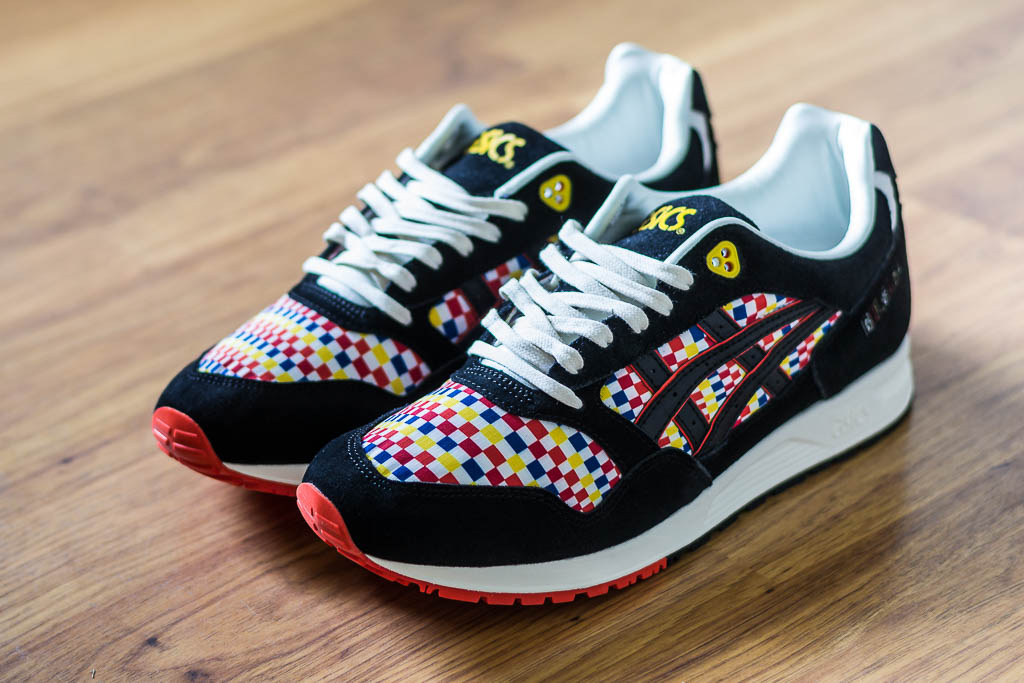 Size-x-Asics-Gel-Saga-Balloon-Festival.jpg