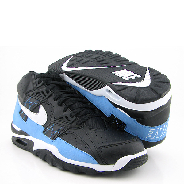 NIKE010509_124623.main.jpg