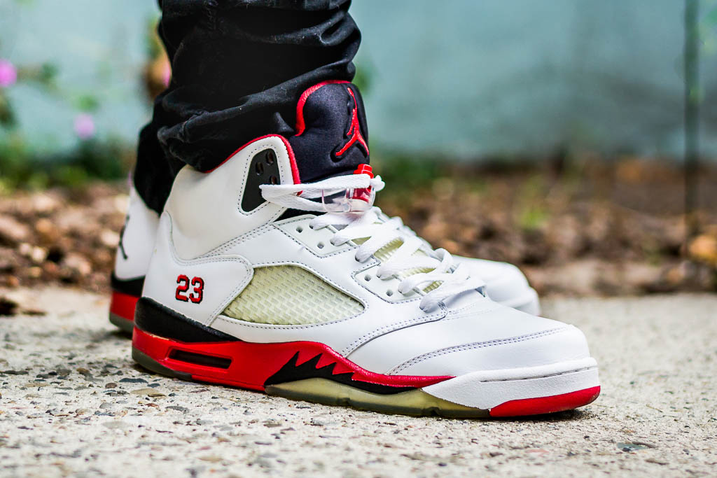 2006-Air-Jordan-5-Fire-Red.jpg