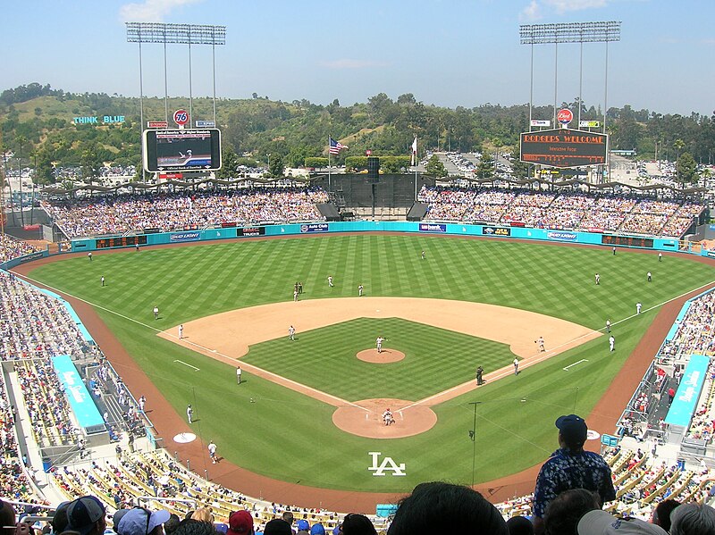 800px-Dodger_Stadium.jpg