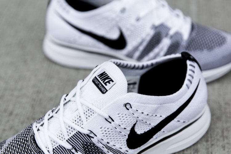 nike-flyknit-trainer-white-4.jpg