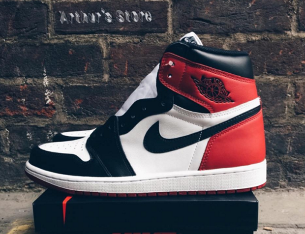 air-jordan-1-black-toe-2016-1.png