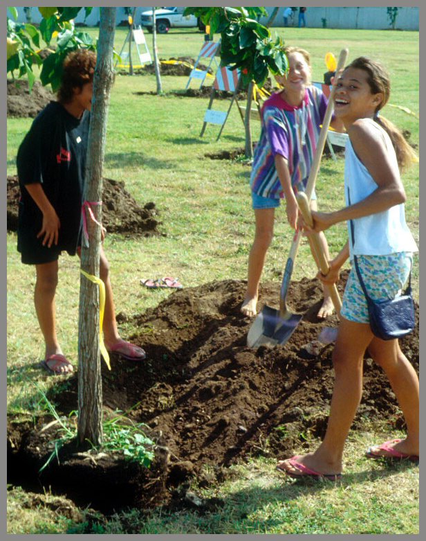 PLANTING%20TREES%20CHILDREN.jpg