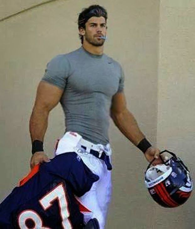 5239abeac6a6a2cc84c47e8db1cba8a6--eric-decker-football-players.jpg