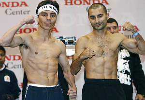 arce-darchinyan.weighin.01.300w.jpg