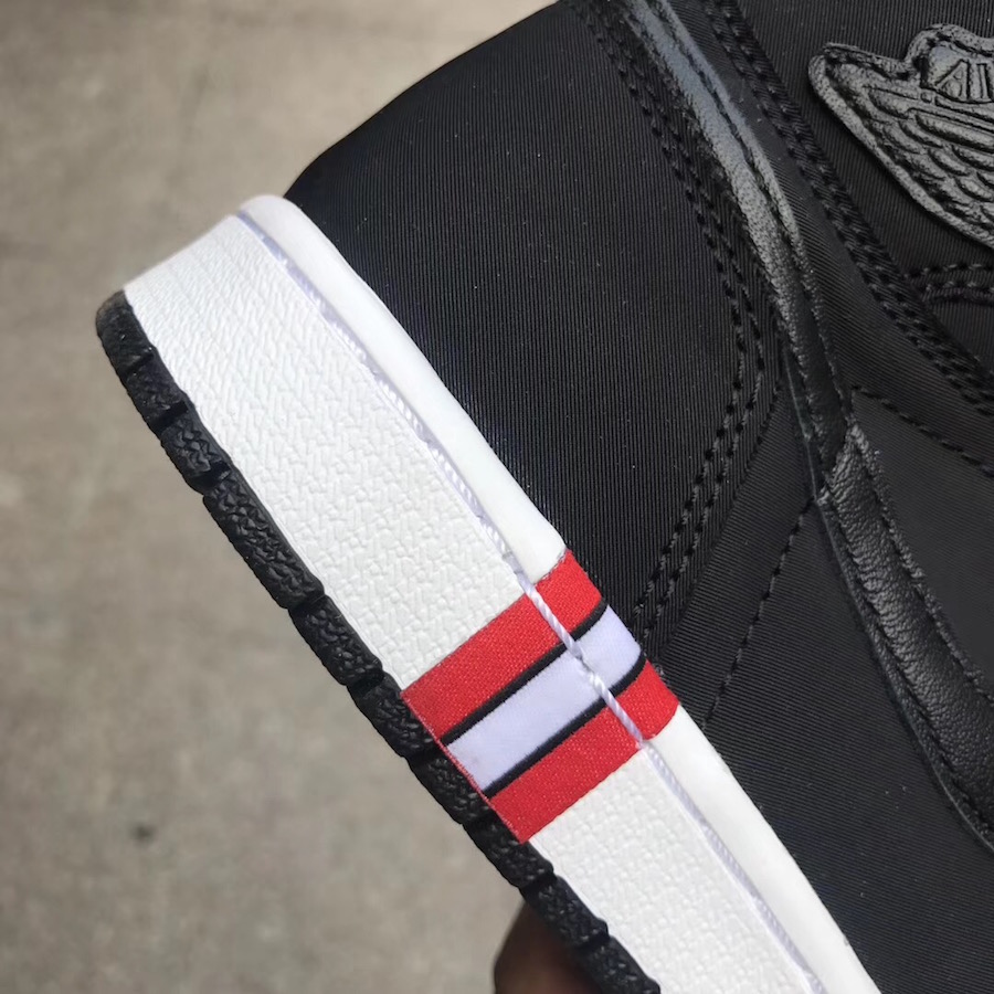 Air-Jordan-1-PSG-Paris-Saint-Germain-Midsole.jpg