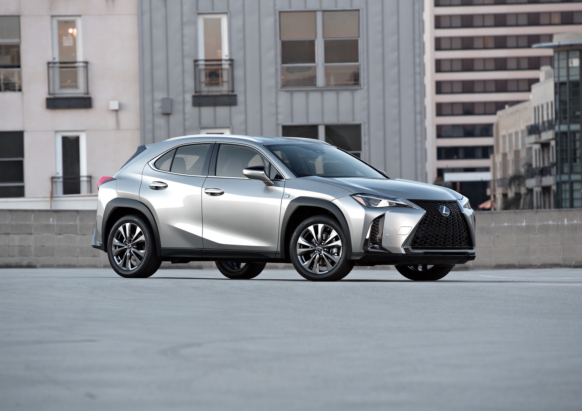 lexus-ux-ny-debut-2018-2.jpg