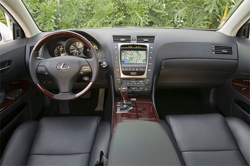 07-09-07-2008-lexus-gs-interior.jpg