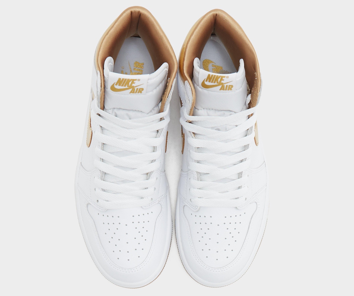 Air-Jordan-1-High-Metallic-Gold-2024-4.jpeg