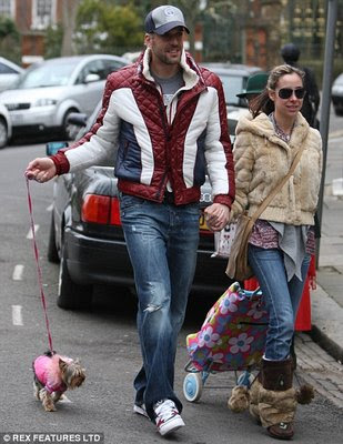 daily+mail+gay+yorkie+miniature+yorkshire+terrier.jpg